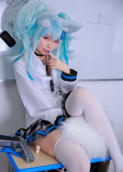 美妇湿透娇羞紧窄迎合视频